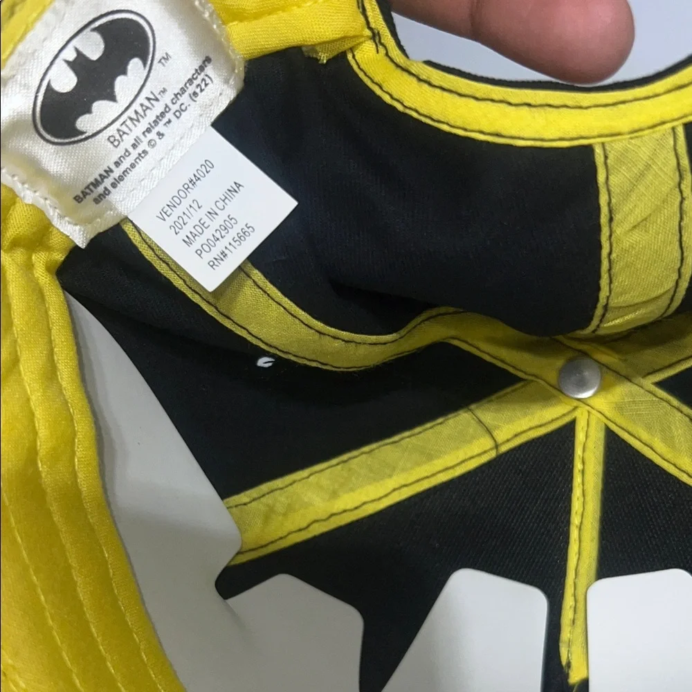 NWT - Youth Batman Logo Cap - Picture 5 of 7